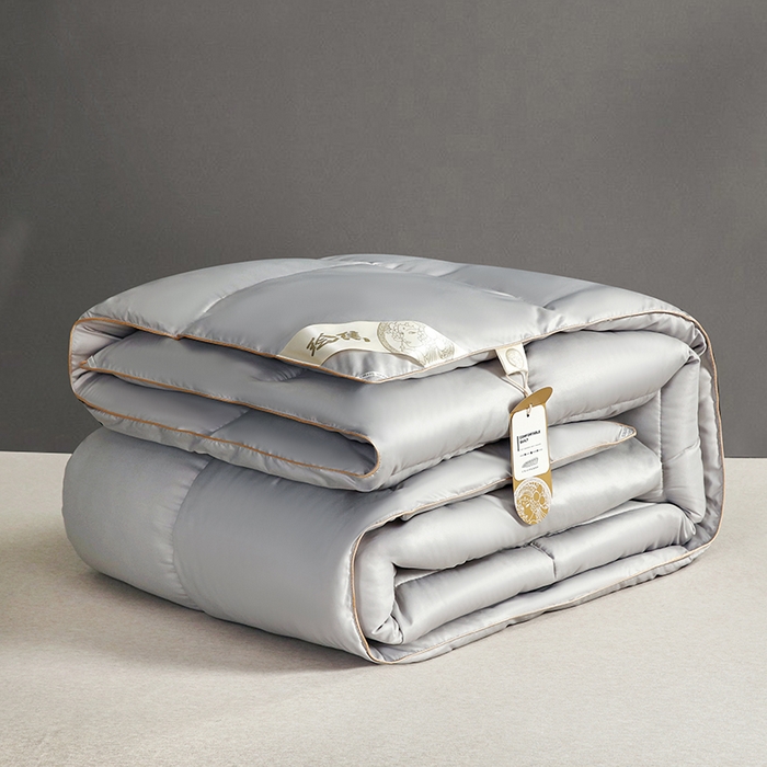 91家纺网 家纺一手货源 找家纺 2025新款加厚羽丝绒被子酒店被芯被子白丝绒棉被空调被（提供买家秀） 暖灰色