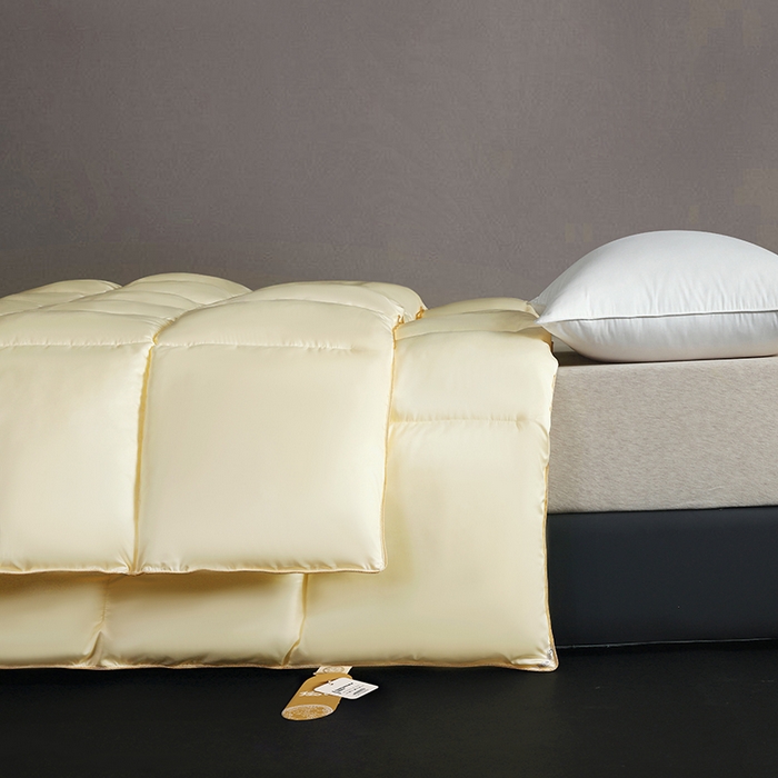 91家纺网 家纺一手货源 找家纺 2025新款加厚羽丝绒被子酒店被芯被子白丝绒棉被空调被（提供买家秀） 暖米色