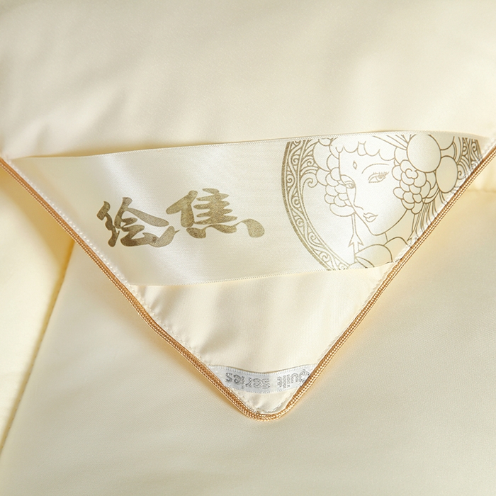 91家纺网 家纺一手货源 找家纺 2025新款加厚羽丝绒被子酒店被芯被子白丝绒棉被空调被（提供买家秀） 暖米色