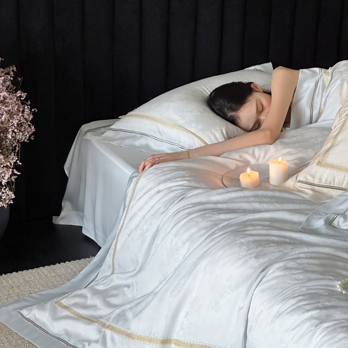 91家纺网 家纺一手货源 找家纺 MIU缪家居 2025新款100支全棉纯棉提花四件套-蝶影 雾蓝（控价388）