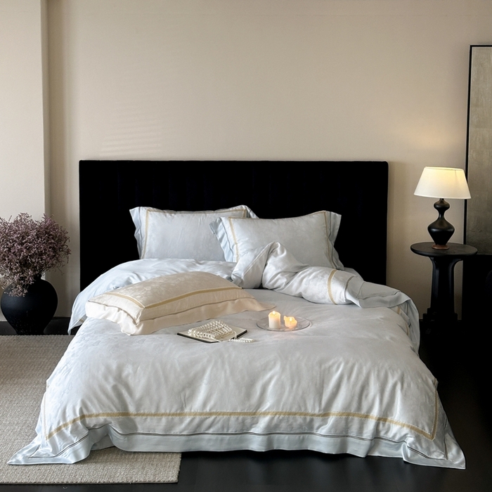 91家纺网 家纺一手货源 找家纺 MIU缪家居 2025新款100支全棉纯棉提花四件套-蝶影 雾蓝（控价388）