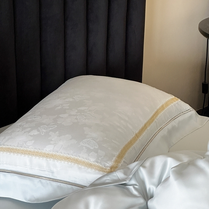 91家纺网 家纺一手货源 找家纺 MIU缪家居 2025新款100支全棉纯棉提花四件套-蝶影 雾蓝（控价388）