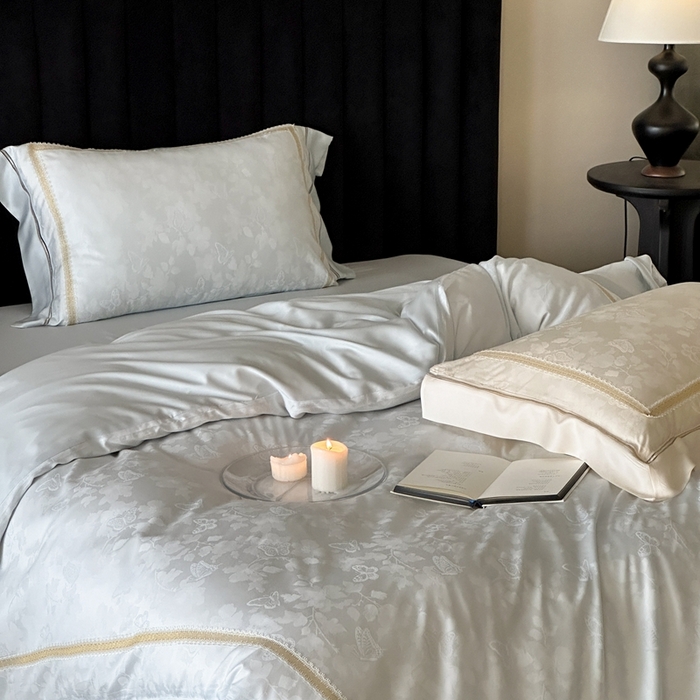 91家纺网 家纺一手货源 找家纺 MIU缪家居 2025新款100支全棉纯棉提花四件套-蝶影 雾蓝（控价388）