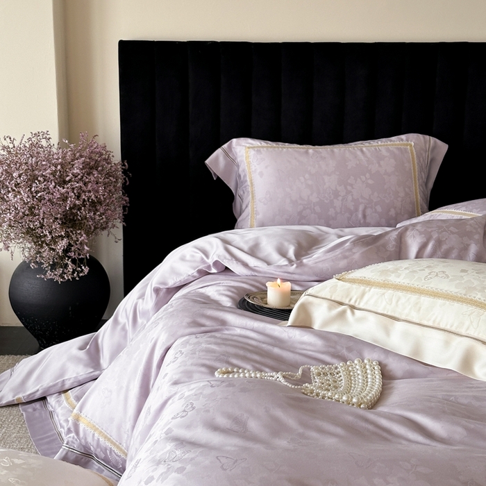 91家纺网 家纺一手货源 找家纺 MIU缪家居 2025新款100支全棉纯棉提花四件套-蝶影 烟紫（控价388）