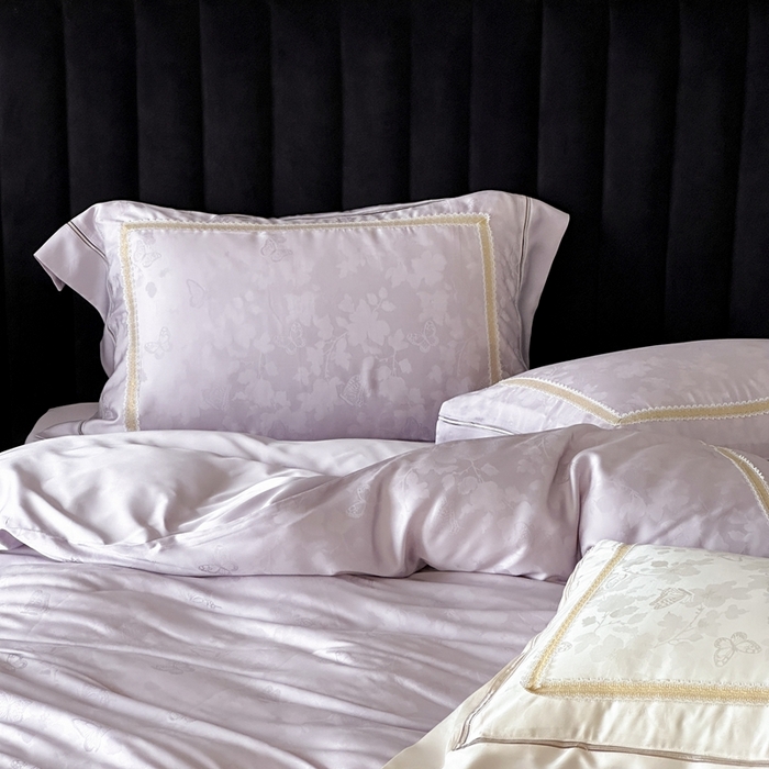 91家纺网 家纺一手货源 找家纺 MIU缪家居 2025新款100支全棉纯棉提花四件套-蝶影 烟紫（控价388）