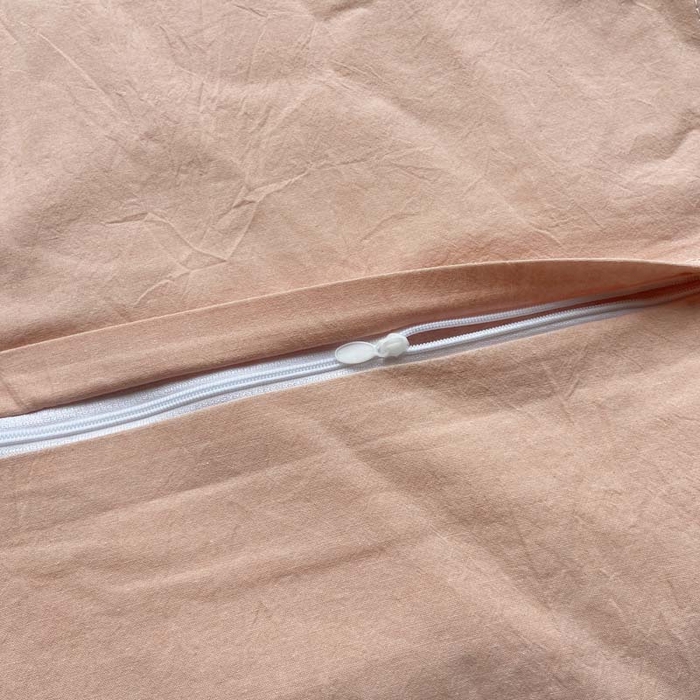 91家纺网 家纺一手货源 找家纺 卡奥家纺 2025新款A类纯棉色织枕套单枕套枕套单件 粉青年