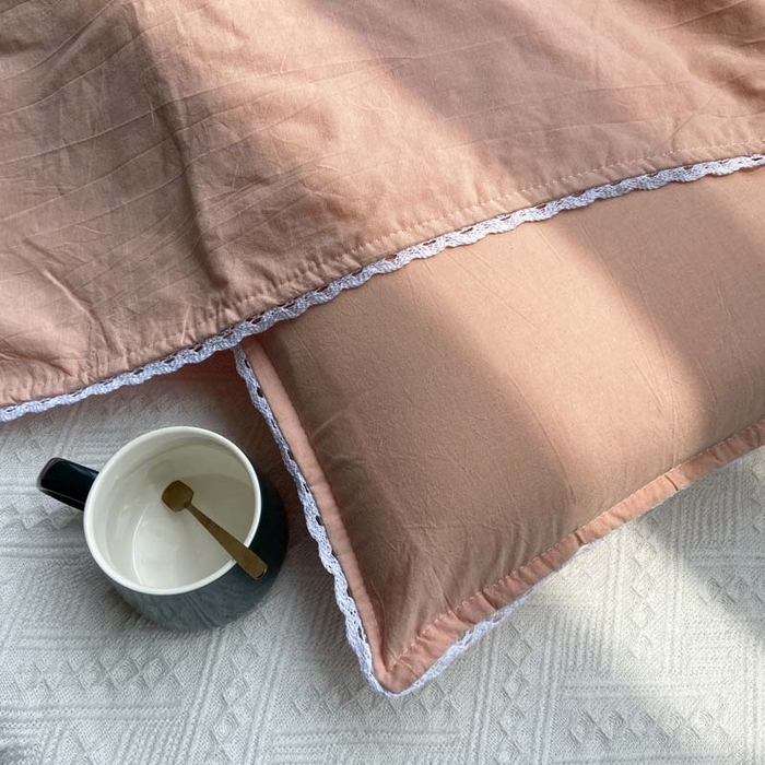 91家纺网 家纺一手货源 找家纺 卡奥家纺 2025新款A类纯棉色织枕套单枕套枕套单件 粉青年