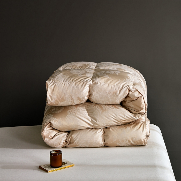 91家纺网 家纺一手货源 找家纺 华盛羽绒被壳 2025新款高精密提花高端羽绒被 奥菲金