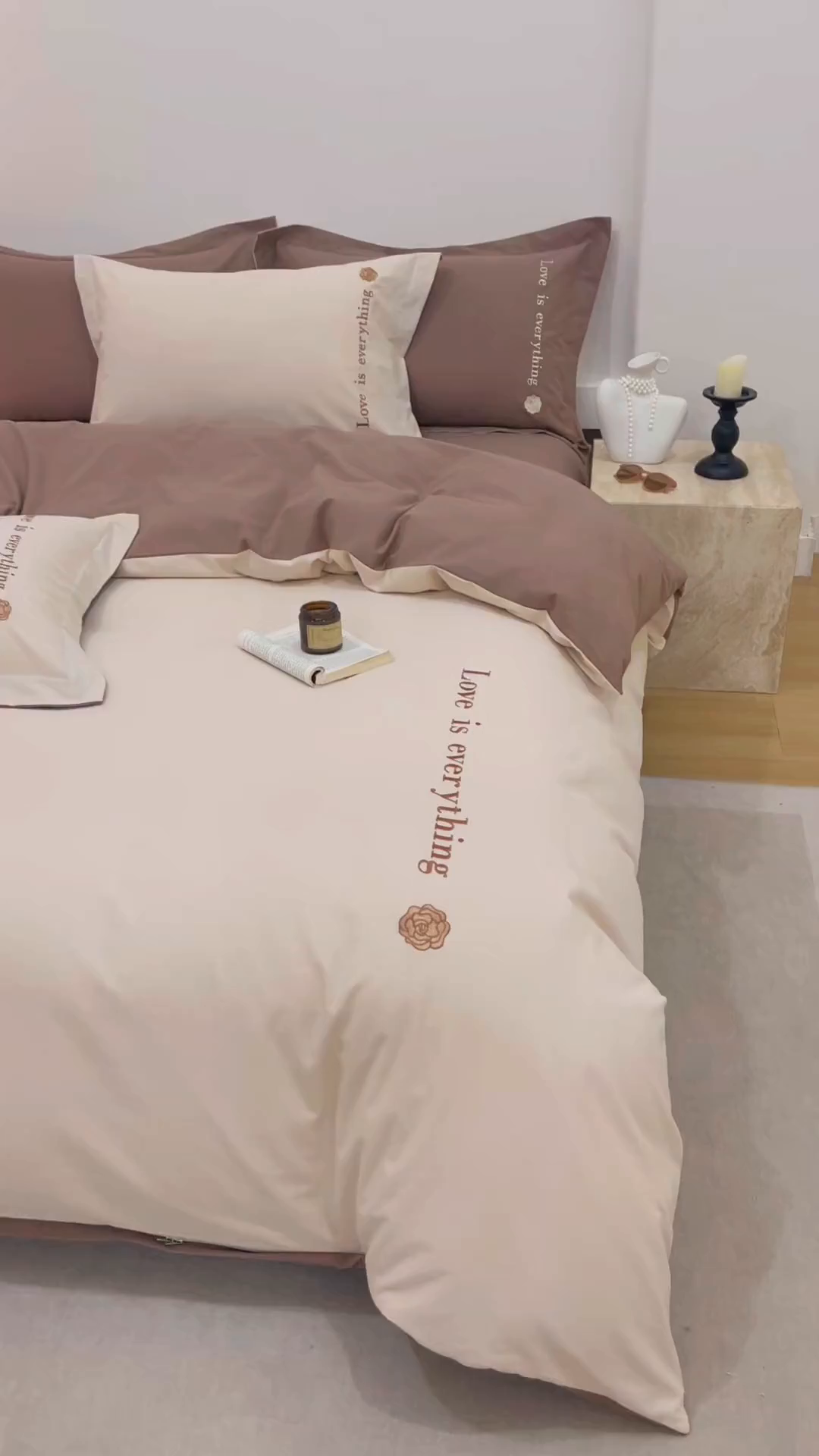 91家纺网 家纺一手货源 找家纺 艾莱家纺 2025新款A类新疆长绒棉加厚柔顺磨毛四件套--爱永恒系列 爱永恒-可可奶