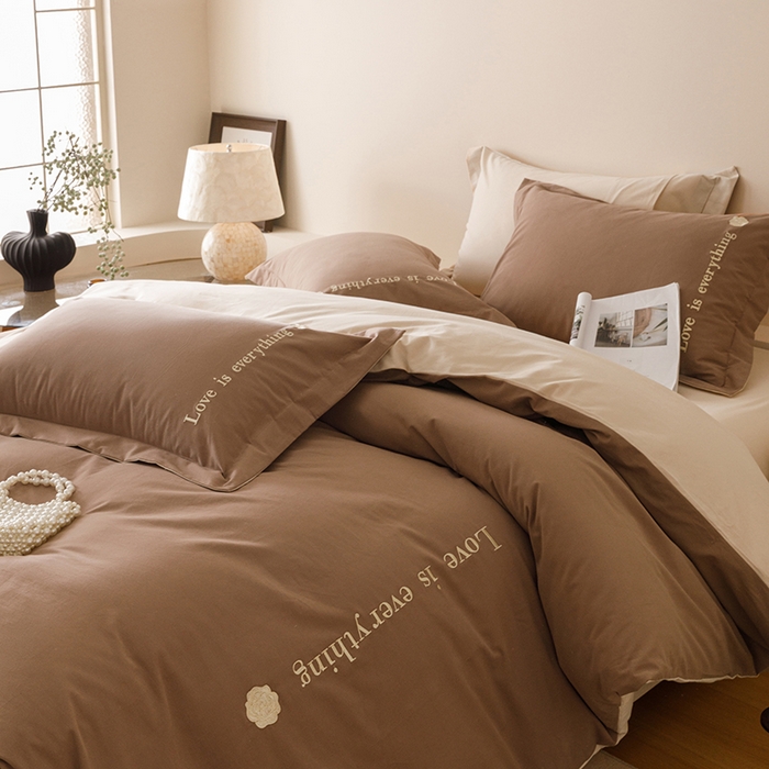 91家纺网 家纺一手货源 找家纺 艾莱家纺 2025新款A类新疆长绒棉加厚柔顺磨毛四件套--爱永恒系列 爱永恒-大地色