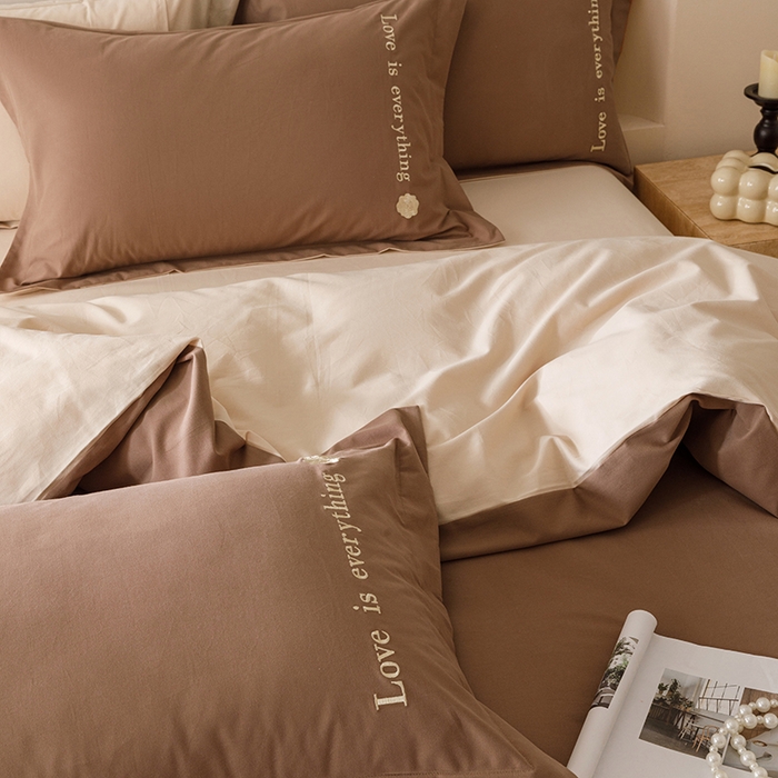 91家纺网 家纺一手货源 找家纺 艾莱家纺 2025新款A类新疆长绒棉加厚柔顺磨毛四件套--爱永恒系列 爱永恒-大地色