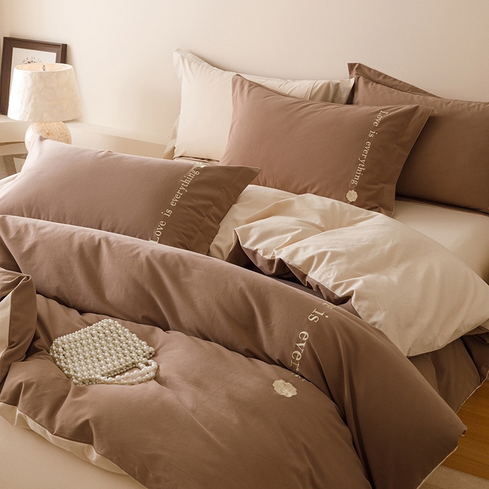 91家纺网 家纺一手货源 找家纺 艾莱家纺 2025新款A类新疆长绒棉加厚柔顺磨毛四件套--爱永恒系列 爱永恒-大地色