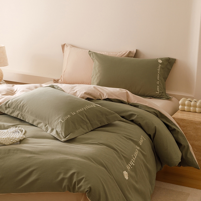 91家纺网 家纺一手货源 找家纺 艾莱家纺 2025新款A类新疆长绒棉加厚柔顺磨毛四件套--爱永恒系列 爱永恒-抹茶绿