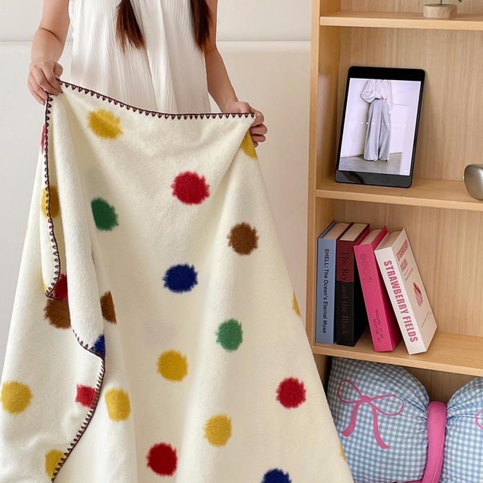 91家纺网 家纺一手货源 找家纺 （总）晚爱家纺（原晚安家居） 2025新款跨境暖羊绒双面绵羊绒沙发毯多功能盖毯