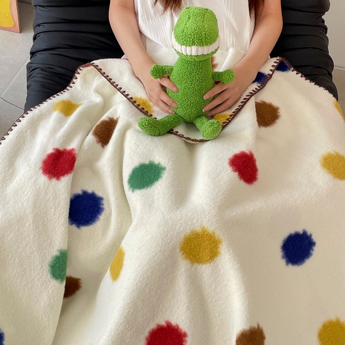 91家纺网 家纺一手货源 找家纺 （总）晚爱家纺（原晚安家居） 2025新款跨境暖羊绒双面绵羊绒沙发毯多功能盖毯