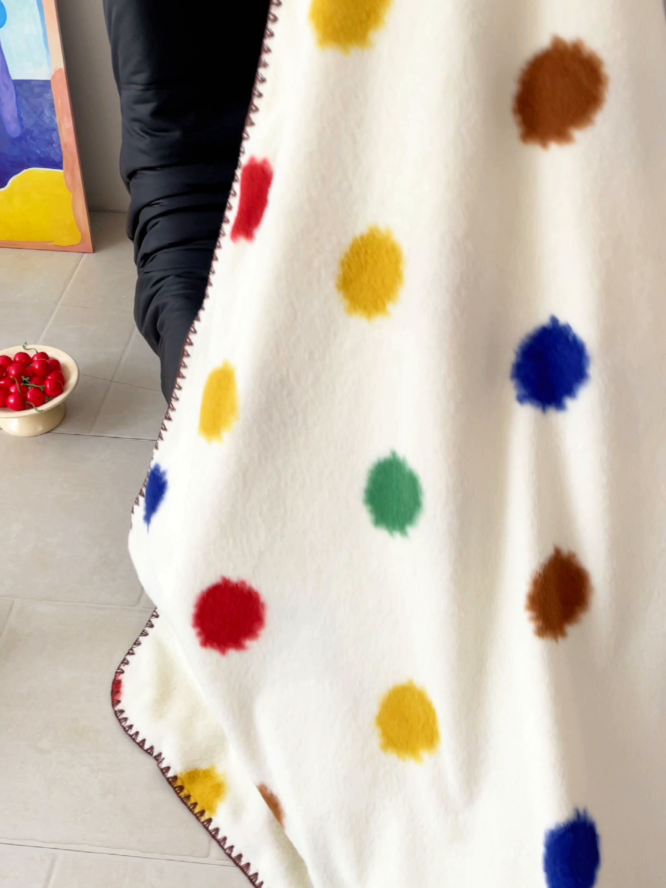 91家纺网 家纺一手货源 找家纺 晚爱家纺（原晚安家居） 2025新款跨境暖羊绒双面绵羊绒沙发毯多功能盖毯 彩波点