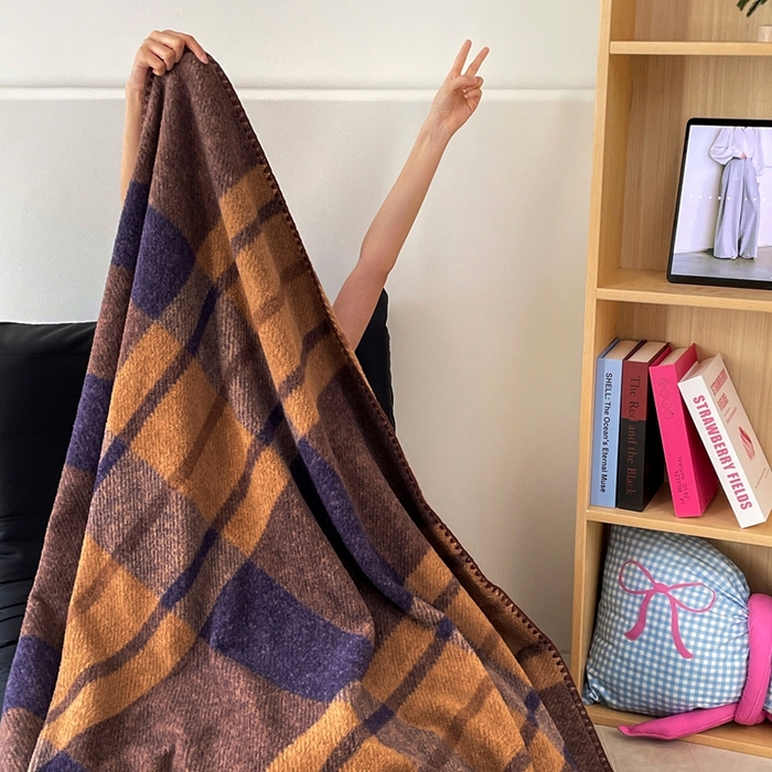 91家纺网 家纺一手货源 找家纺 晚爱家纺（原晚安家居） 2025新款跨境暖羊绒双面绵羊绒沙发毯多功能盖毯 蓝郁