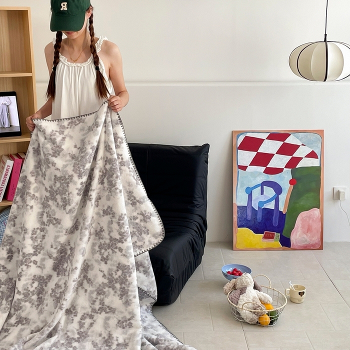 91家纺网 家纺一手货源 找家纺 晚爱家纺（原晚安家居） 2025新款跨境暖羊绒双面绵羊绒沙发毯多功能盖毯 梦幻花园