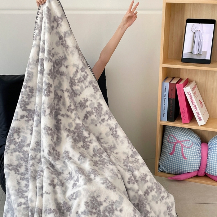 91家纺网 家纺一手货源 找家纺 晚爱家纺（原晚安家居） 2025新款跨境暖羊绒双面绵羊绒沙发毯多功能盖毯 梦幻花园