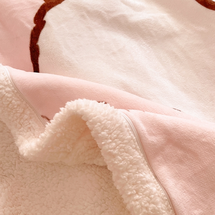 91家纺网 家纺一手货源 找家纺 金爱家 2025新款卡通多功能牛奶绒羊羔绒毛毯 羊羔绒-爱心kt