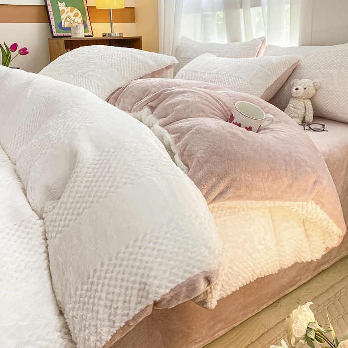 91家纺网 家纺一手货源 找家纺 （总）金爱家 2025新款全消光牛奶绒A类纯色獭兔毛绒立体牛奶绒四件套