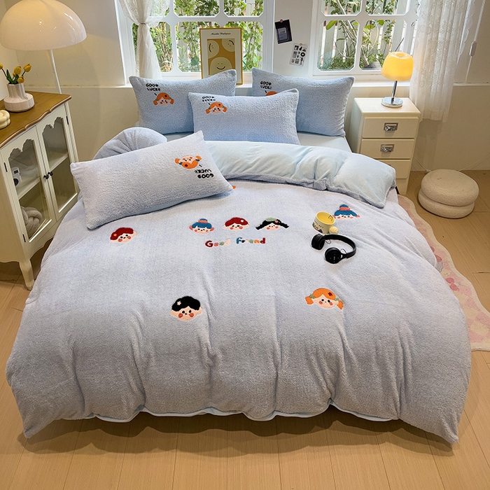 91家纺网 家纺一手货源 找家纺 （总）金爱家 2025新款泰迪绒毛巾绣四件套