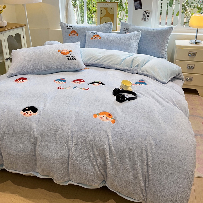 91家纺网 家纺一手货源 找家纺 （总）金爱家 2025新款泰迪绒毛巾绣四件套