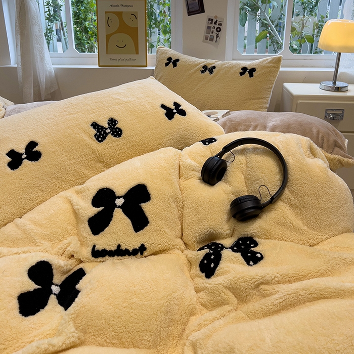 91家纺网 家纺一手货源 找家纺 金爱家 2025新款泰迪绒毛巾绣四件套 泰迪绒-蝴蝶结