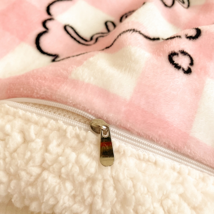 91家纺网 家纺一手货源 找家纺 金爱家 2025新款卡通多功能牛奶绒羊羔绒毛毯 羊羔绒-粉格香香kt