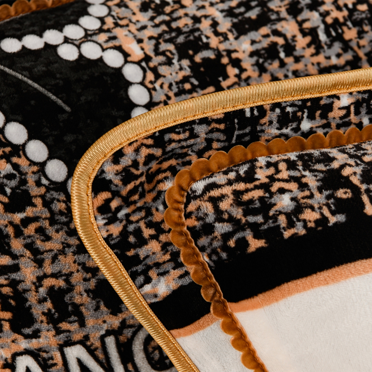 91家纺网 家纺一手货源 找家纺 贝诗梦 2025直播8.5斤高克重牛奶绒金貂法莱绒保暖四件套 蝴蝶结