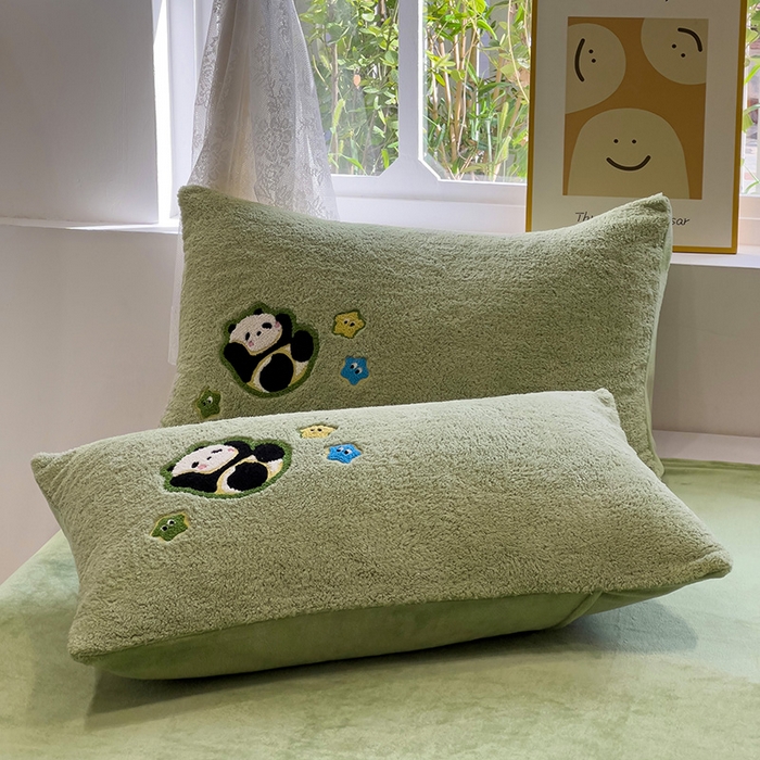 91家纺网 家纺一手货源 找家纺 金爱家 2025新款泰迪绒毛巾绣四件套 泰迪绒-熊猫宝贝