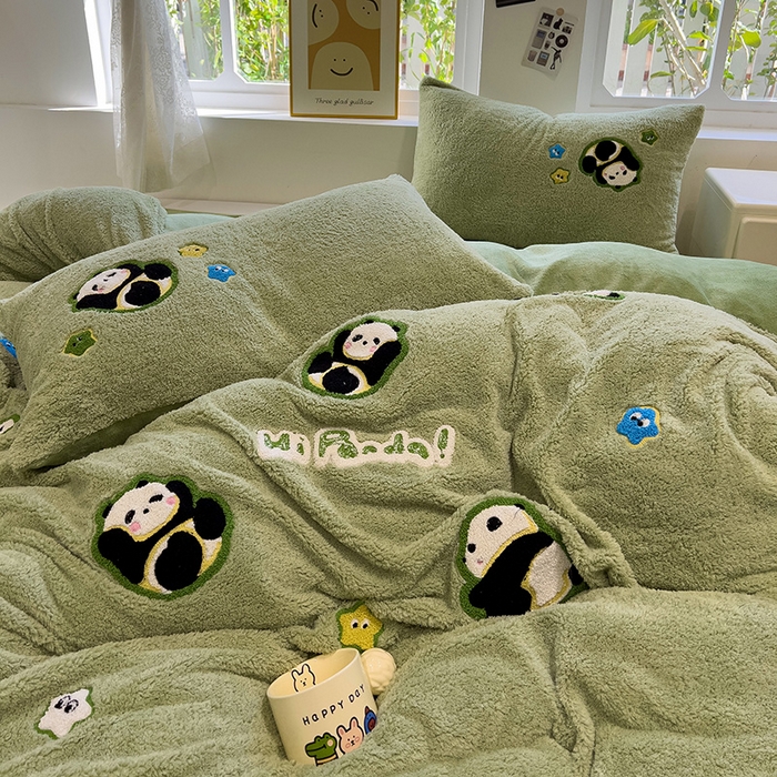 91家纺网 家纺一手货源 找家纺 金爱家 2025新款泰迪绒毛巾绣四件套 泰迪绒-熊猫宝贝