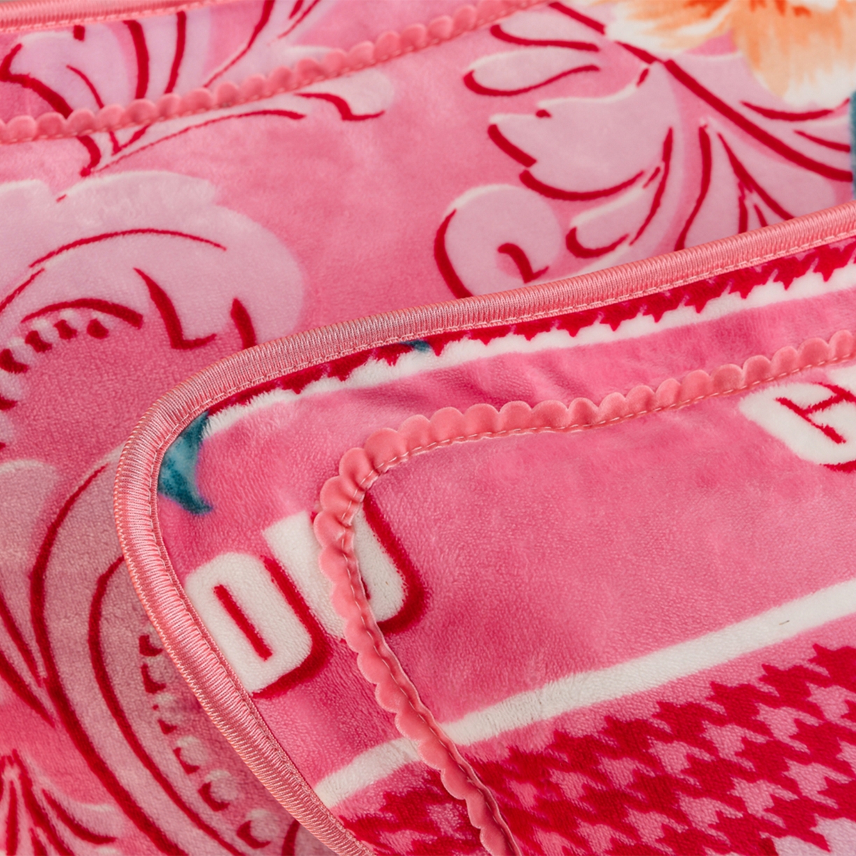 91家纺网 家纺一手货源 找家纺 贝诗梦 2025直播8.5斤高克重牛奶绒金貂法莱绒保暖四件套 小花园