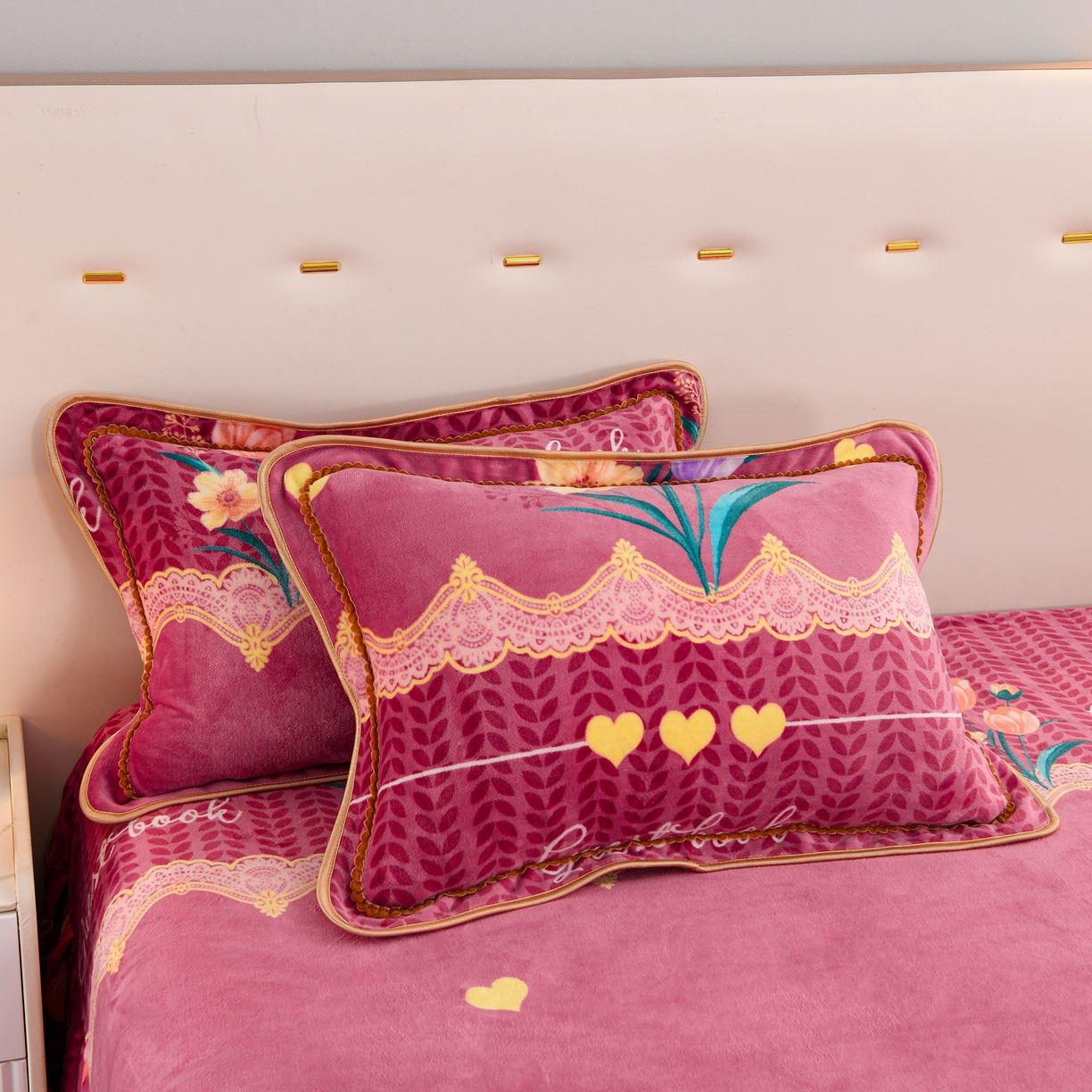 91家纺网 家纺一手货源 找家纺 贝诗梦 2025直播8.5斤高克重牛奶绒金貂法莱绒保暖四件套 郁金香