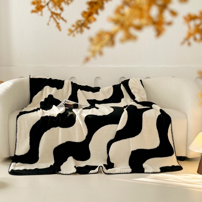 91家纺网 家纺一手货源 找家纺 晚爱家纺（原晚安家居） 2025新款跨境多功能盖毯沙发毯双面印花舒棉绒毛毯 波浪纹