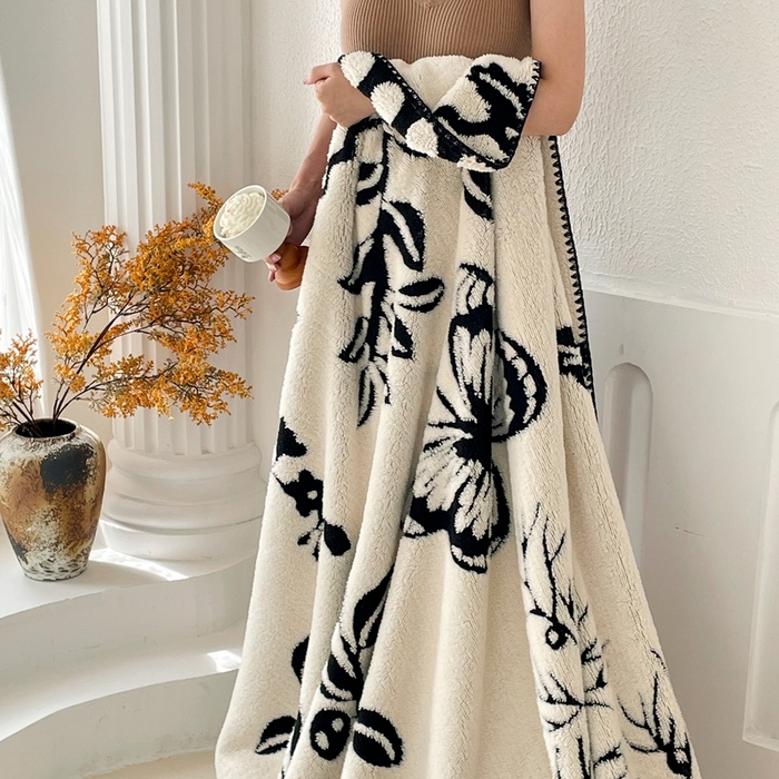 91家纺网 家纺一手货源 找家纺 晚爱家纺（原晚安家居） 2025新款跨境多功能盖毯沙发毯双面印花舒棉绒毛毯 蝴蝶树