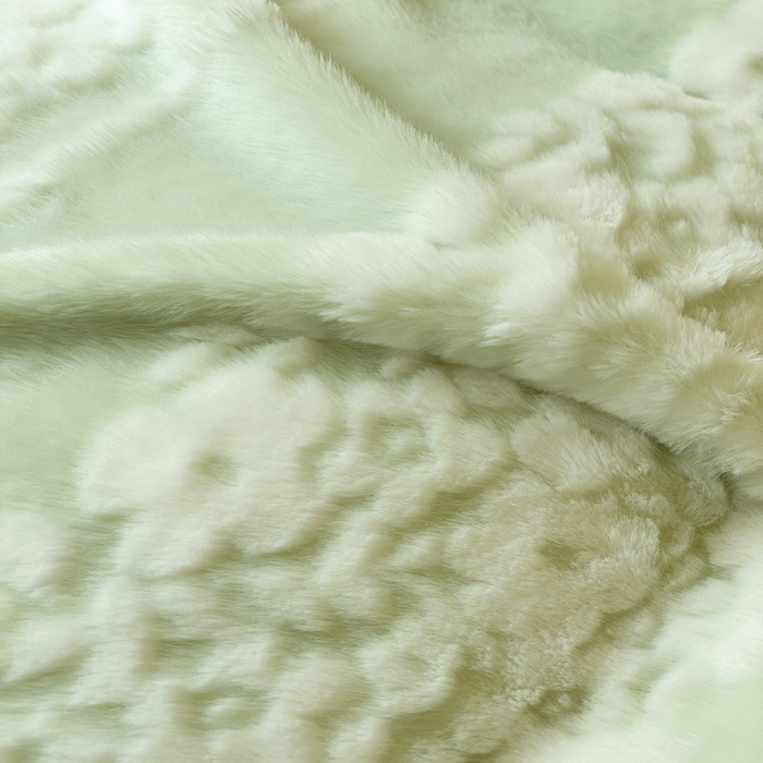 91家纺网 家纺一手货源 找家纺 金爱家 2025新款全消光牛奶绒A类纯色獭兔毛绒立体牛奶绒四件套 兔毛百合花绿色