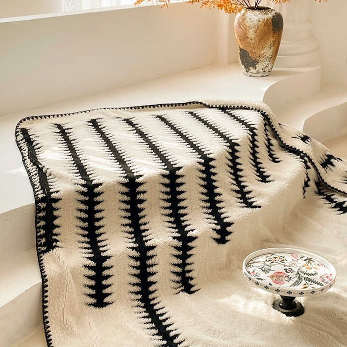 91家纺网 家纺一手货源 找家纺 晚爱家纺（原晚安家居） 2025新款跨境多功能盖毯沙发毯双面印花舒棉绒毛毯 节节高