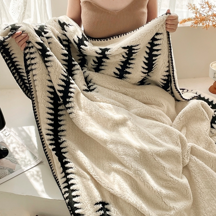 91家纺网 家纺一手货源 找家纺 晚爱家纺（原晚安家居） 2025新款跨境多功能盖毯沙发毯双面印花舒棉绒毛毯 节节高