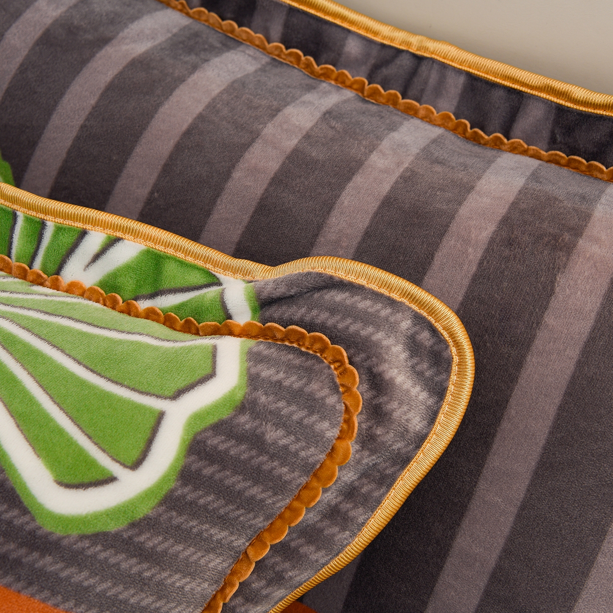 91家纺网 家纺一手货源 找家纺 贝诗梦 2025直播8.5斤高克重牛奶绒金貂法莱绒保暖四件套 一叶知秋