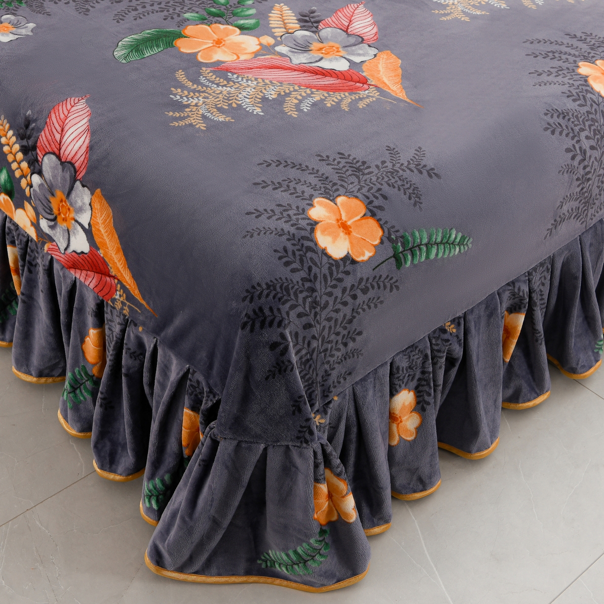 91家纺网 家纺一手货源 找家纺 贝诗梦 2025直播8.5斤高克重牛奶绒金貂法莱绒保暖四件套 盛宴花开