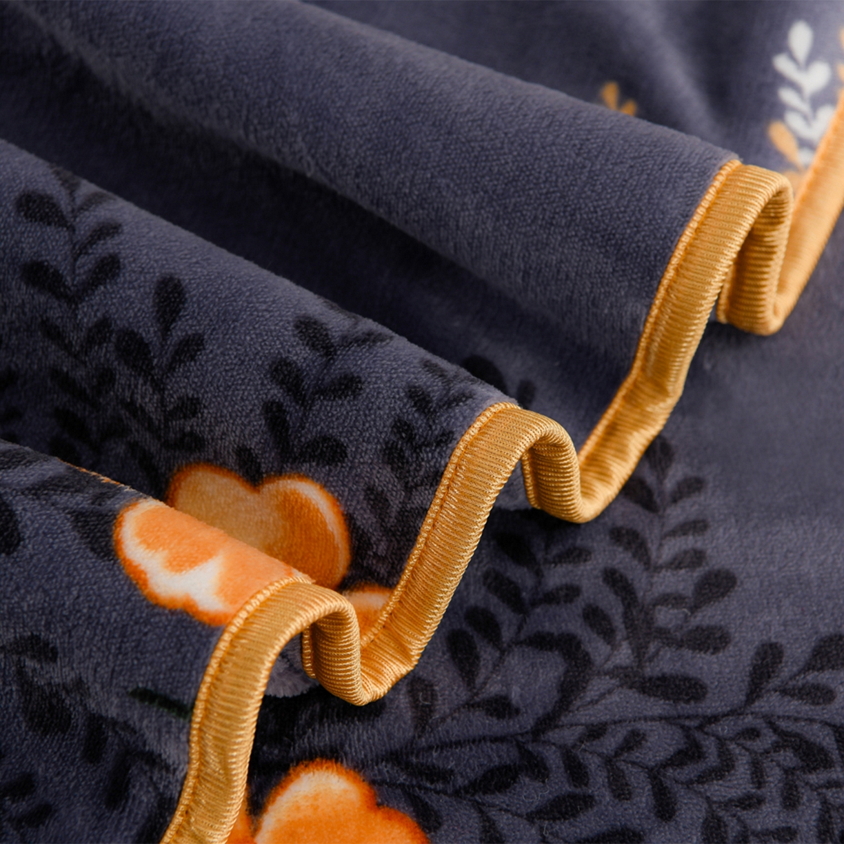 91家纺网 家纺一手货源 找家纺 贝诗梦 2025直播8.5斤高克重牛奶绒金貂法莱绒保暖四件套 盛宴花开