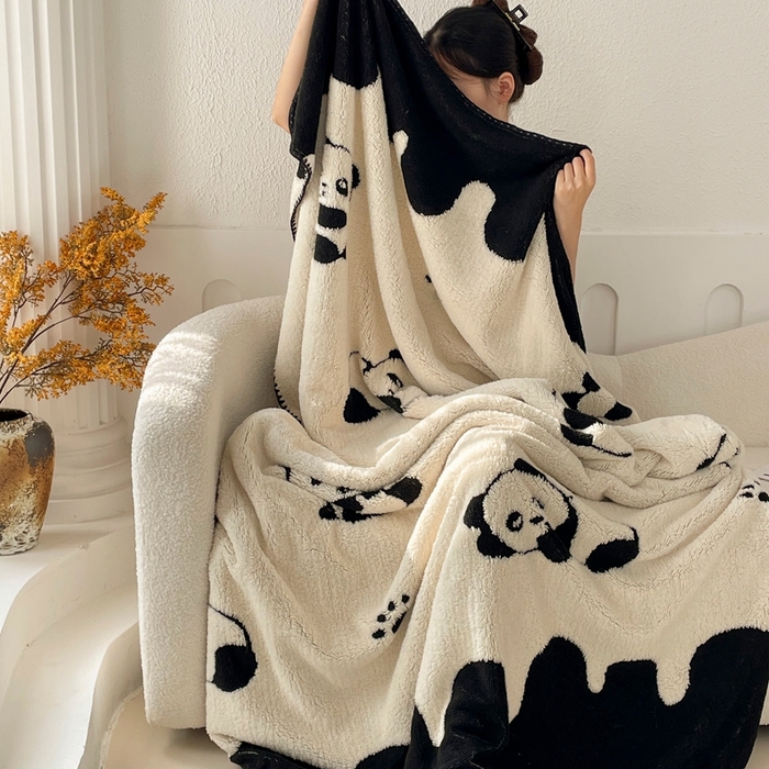 晚爱家纺（原晚安家居） 2025新款跨境多功能盖毯沙发毯双面印花舒棉绒毛毯 小熊猫