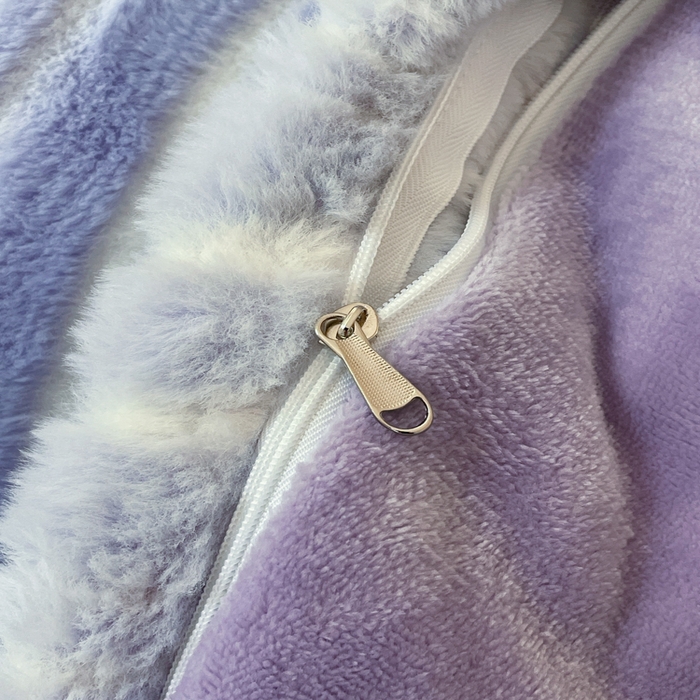 91家纺网 家纺一手货源 找家纺 金爱家 2025新款全消光牛奶绒A类纯色獭兔毛绒立体牛奶绒四件套 兔毛时空紫色