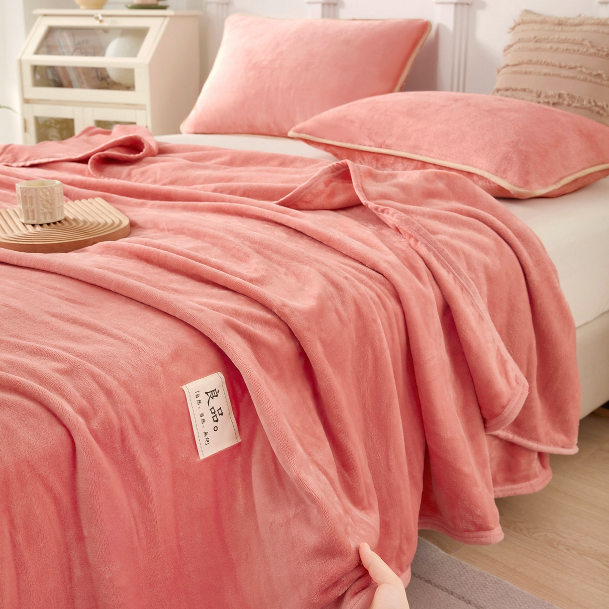 91家纺网 家纺一手货源 找家纺 肖恩毯业 2025新款高克重日式良品牛奶绒毛毯盖毯办公室休闲毯跨境专供外贸出口 暖粉