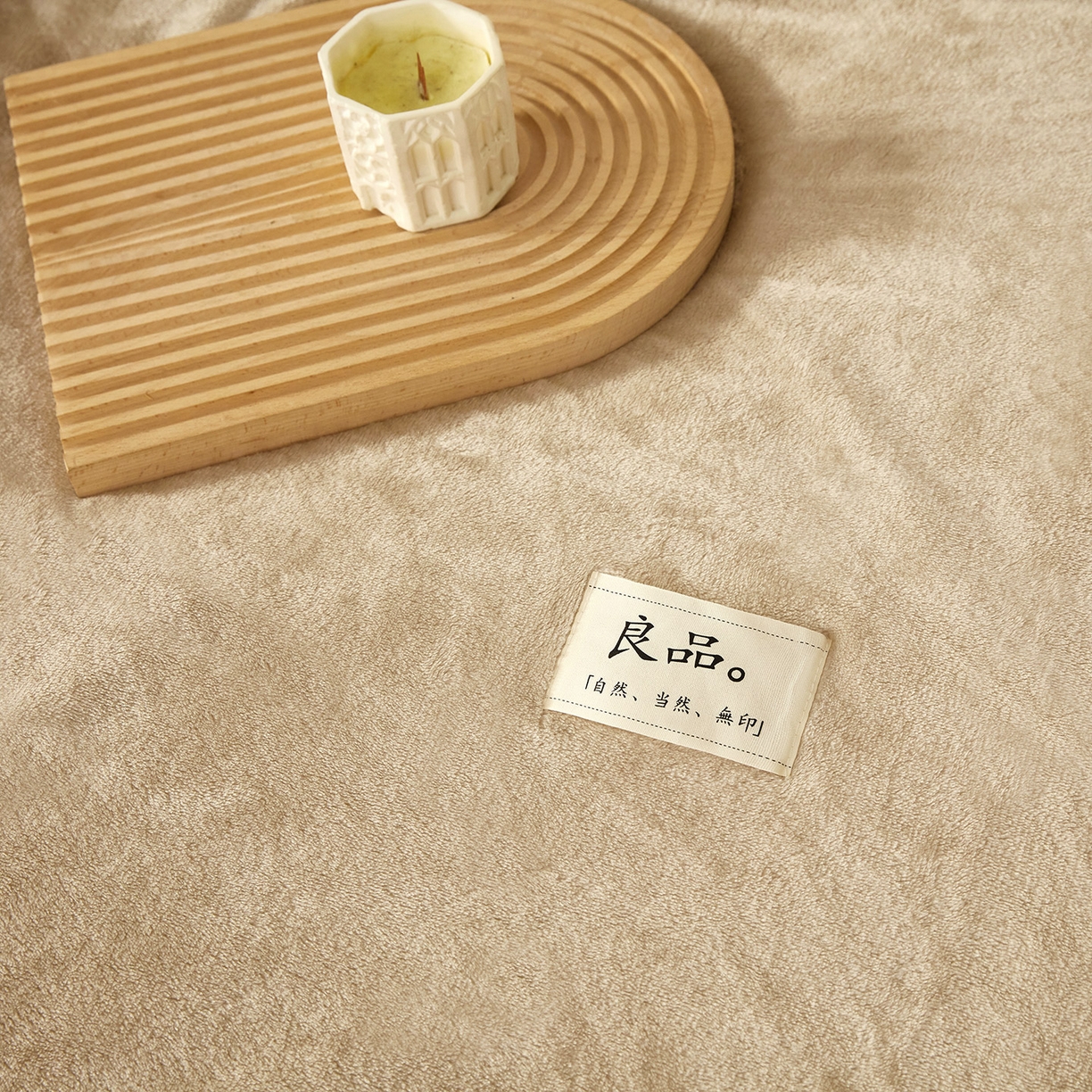 91家纺网 家纺一手货源 找家纺 肖恩毯业 2025新款高克重日式良品牛奶绒毛毯盖毯办公室休闲毯跨境专供外贸出口 复古棕