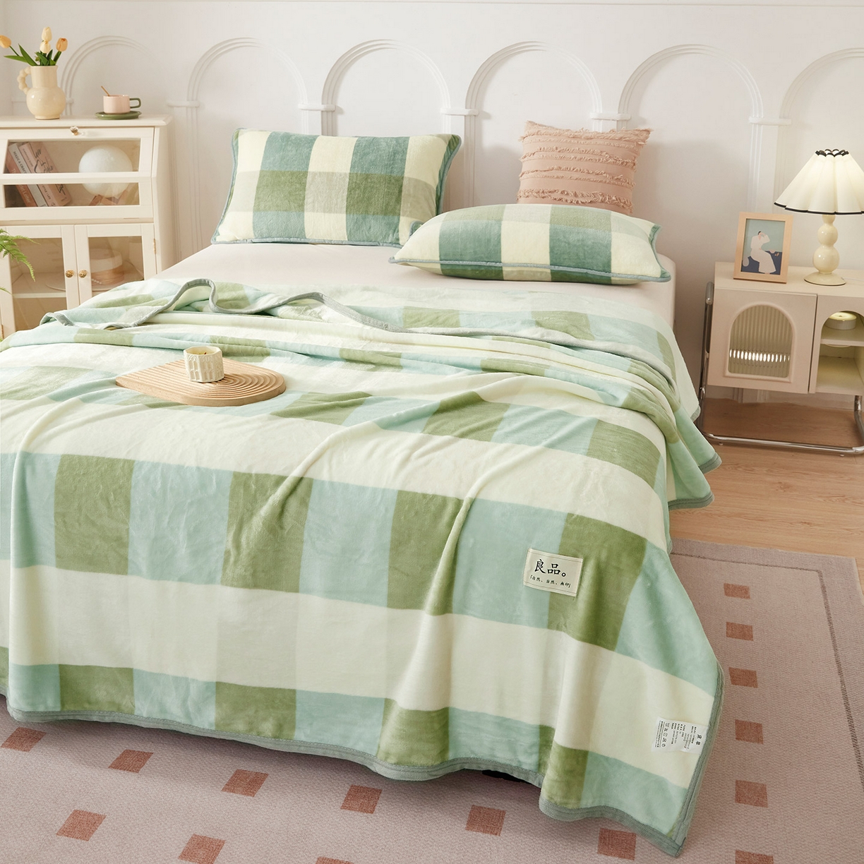 91家纺网 家纺一手货源 找家纺 肖恩毯业 2025新款高克重日式良品牛奶绒毛毯盖毯办公室休闲毯跨境专供外贸出口 绿大格