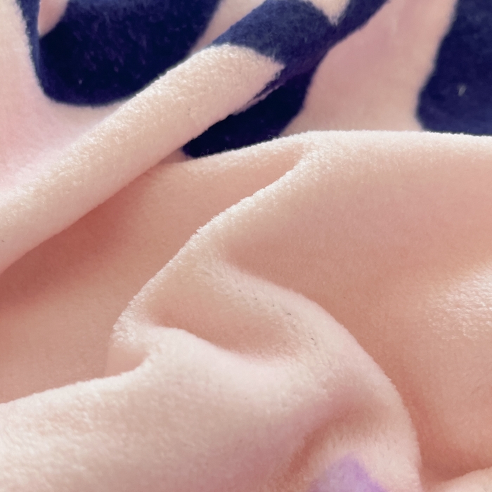 91家纺网 家纺一手货源 找家纺 金爱家 2025新款高克重牛奶绒单品系列保暖床单床笠单件 绒-D冰淇淋甜心库洛米