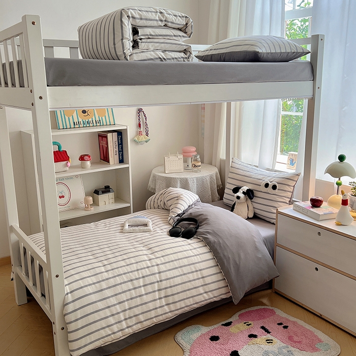 91家纺网 家纺一手货源 找家纺 桃心家居 2025新款A类学生床三件套亲肤舒适软糯云柔水洗棉大眼睛毛巾绣混搭格子撞色系列四件套 云柔水洗棉-大眼灰条拿铁