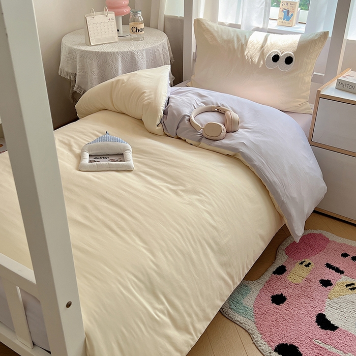 91家纺网 家纺一手货源 找家纺 桃心家居 2025新款A类学生床三件套亲肤舒适软糯云柔水洗棉大眼睛毛巾绣混搭格子撞色系列四件套 云柔水洗棉-大眼奶油葡萄